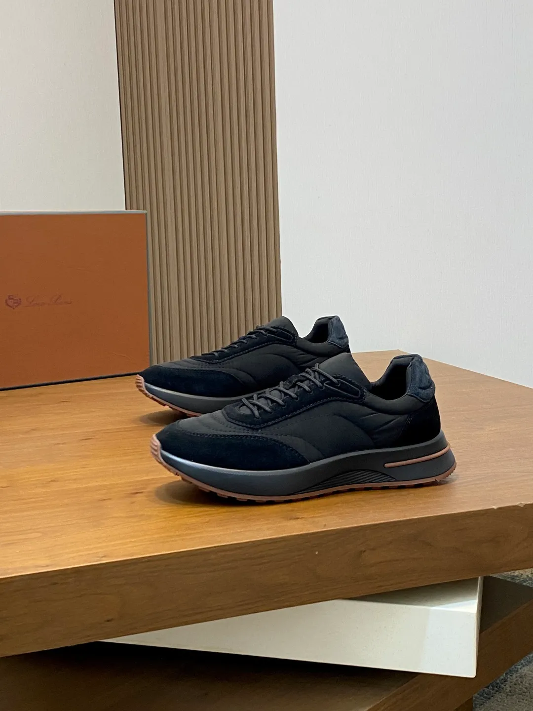 💰740 Loro Piana - Classic casual shoes, men's lace-up casual shoes and sneakers, high-quality lightweight and comfortable fabrics, suitable for outdoor leisure, the color scheme is young and energetic, and it looks great with sportswear or casual suits! Code number: 39-44 (38, 45, 46, can be customized